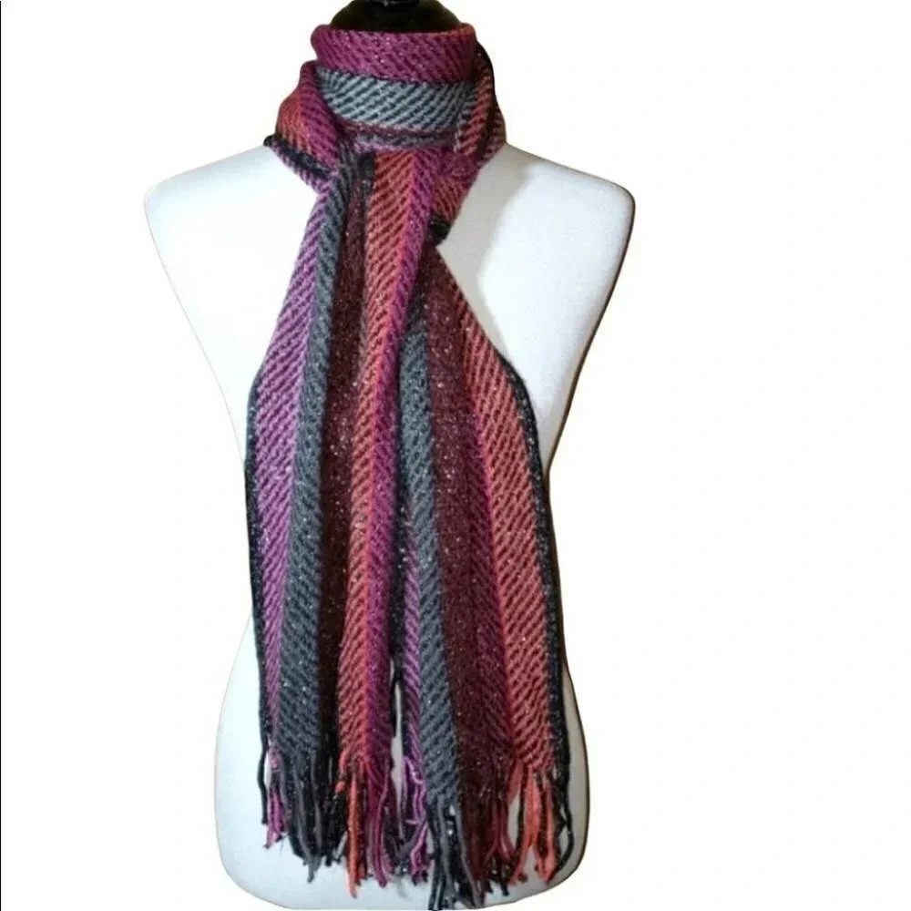 Mix it grey/red/pink with‎ silver metallic